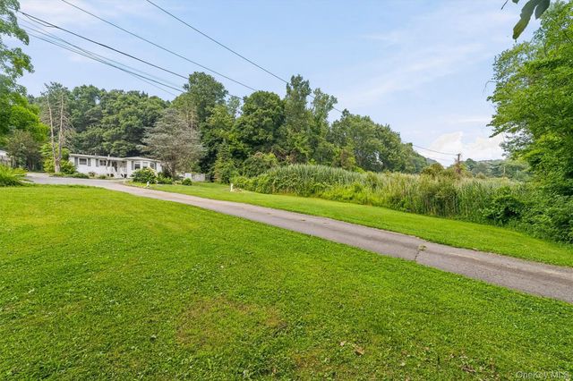 2296 Crompond Road, Cortlandt Manor, NY 10567