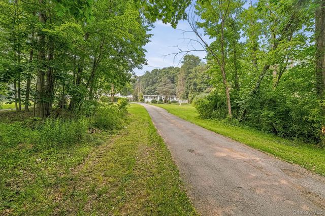 2296 Crompond Road, Cortlandt Manor, NY 10567