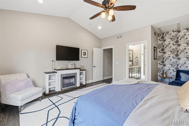 5803 Forest Drive, Hillsboro, MO 63050