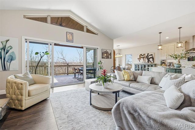 5803 Forest Drive, Hillsboro, MO 63050