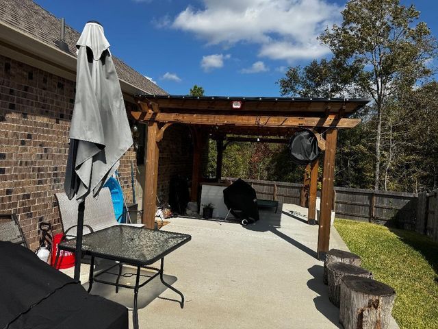 19406 Rosali Meadow Drive, New Caney, TX 77357