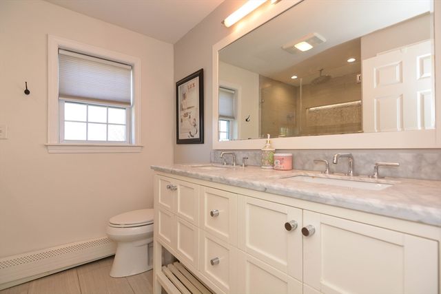 23 Wayne St, Haverhill, MA 01835