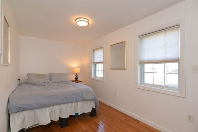 23 Wayne St, Haverhill, MA 01835