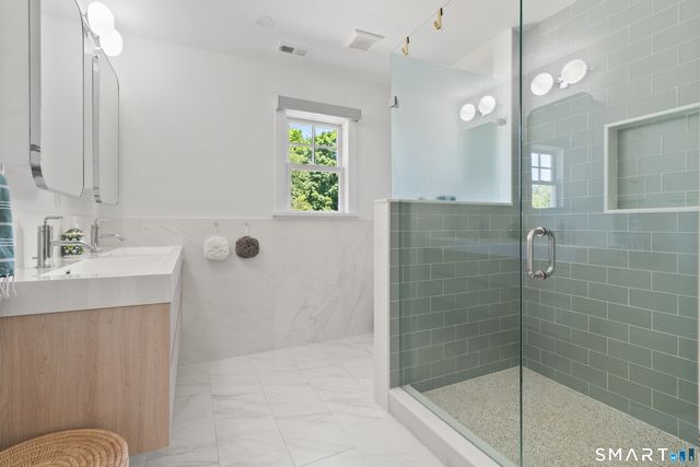 9 Deluca Drive, Greenwich, CT 06807