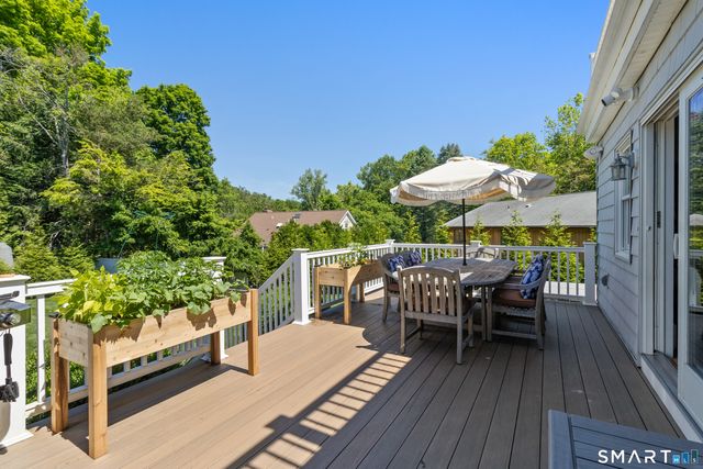 9 Deluca Drive, Greenwich, CT 06807