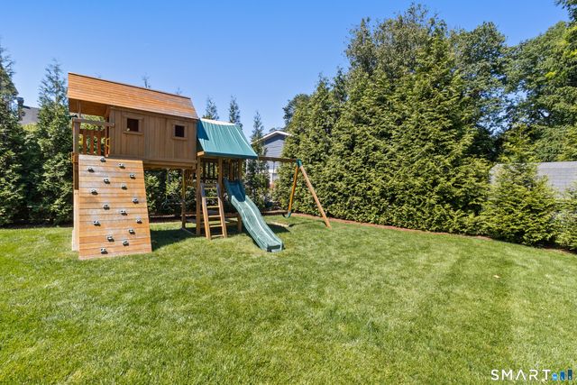 9 Deluca Drive, Greenwich, CT 06807