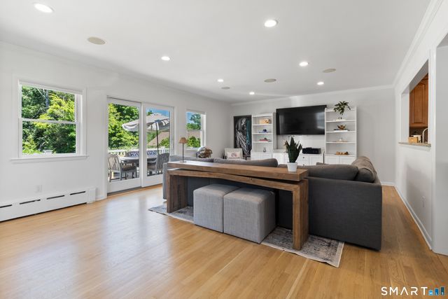 9 Deluca Drive, Greenwich, CT 06807