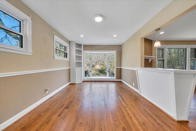 1065 Cain DR, Vinton, VA 24179
