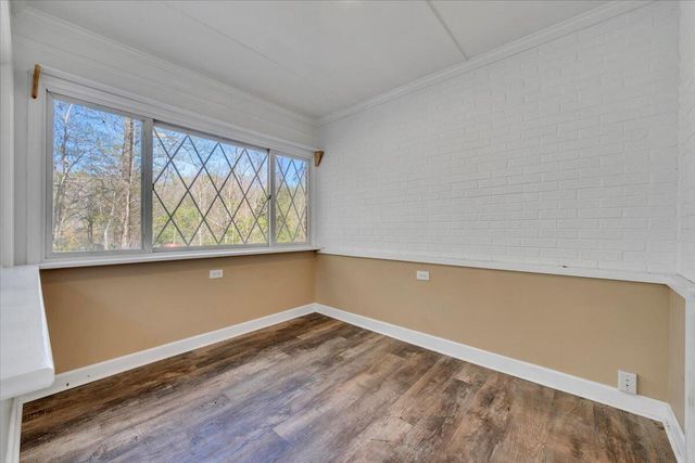 1065 Cain DR, Vinton, VA 24179