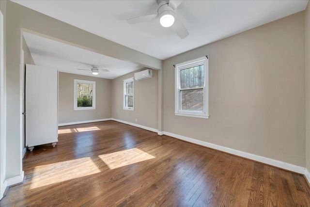 1065 Cain DR, Vinton, VA 24179