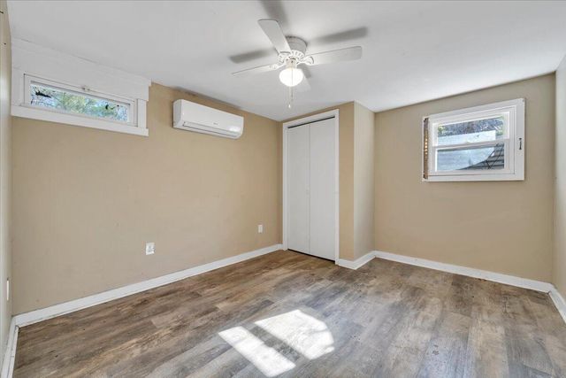 1065 Cain DR, Vinton, VA 24179