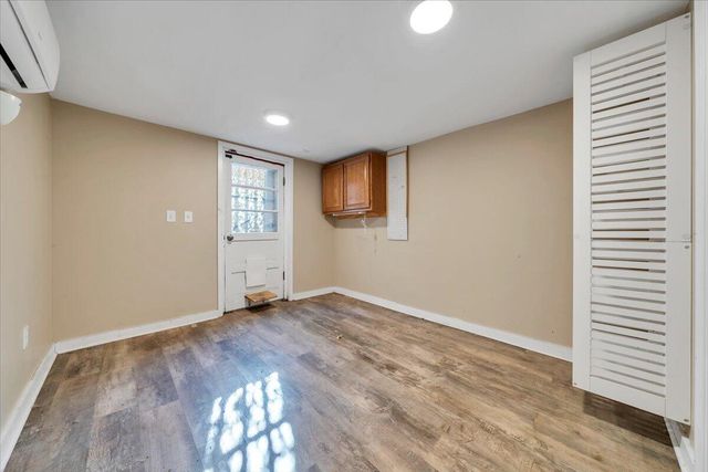 1065 Cain DR, Vinton, VA 24179