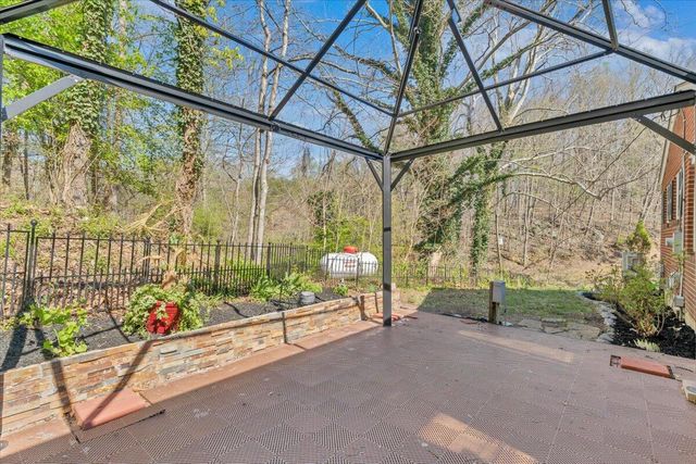 1065 Cain DR, Vinton, VA 24179