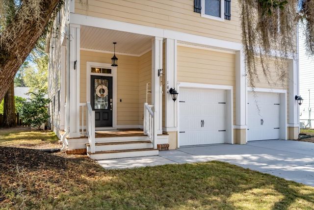 104 Ashley Bluffs Road, Summerville, SC 29485