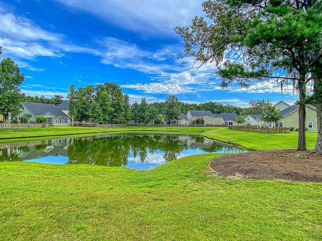 104 Ashley Bluffs Road, Summerville, SC 29485