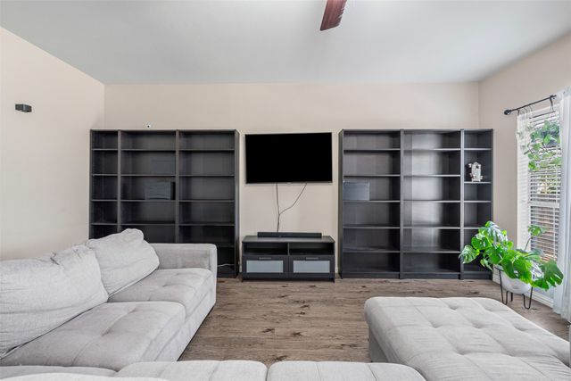 3403 Pimlico Drive, Arlington, TX 76017