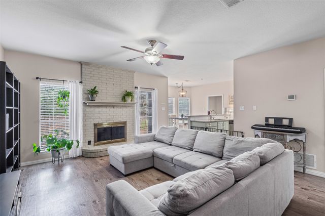 3403 Pimlico Drive, Arlington, TX 76017