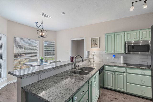 3403 Pimlico Drive, Arlington, TX 76017