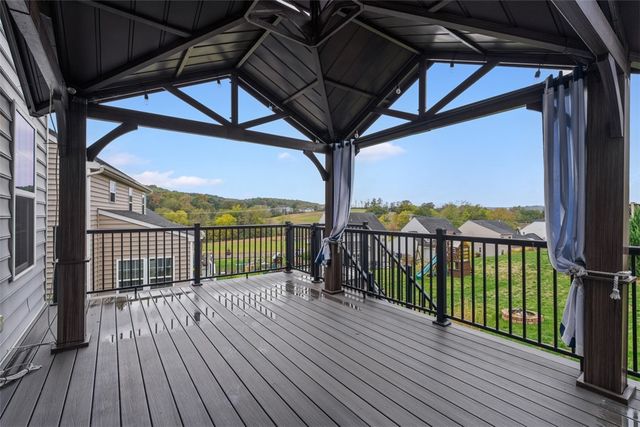 407 Isabella Ct, Jackson Twp, PA 16063