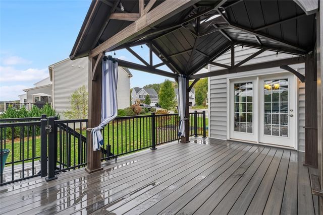 407 Isabella Ct, Jackson Twp, PA 16063