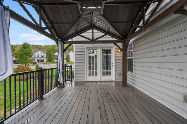 407 Isabella Ct, Jackson Twp, PA 16063