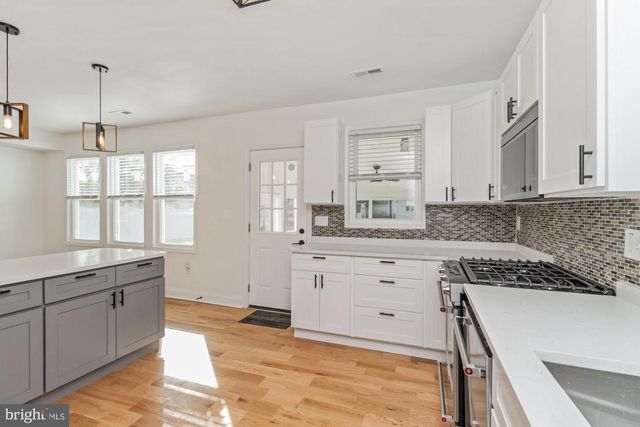 602 S HAMMONDS FERRY RD, Linthicum Heights, MD 21090