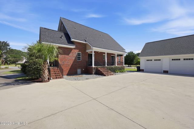 3295 Daniel Drive, Farmville, NC 27828