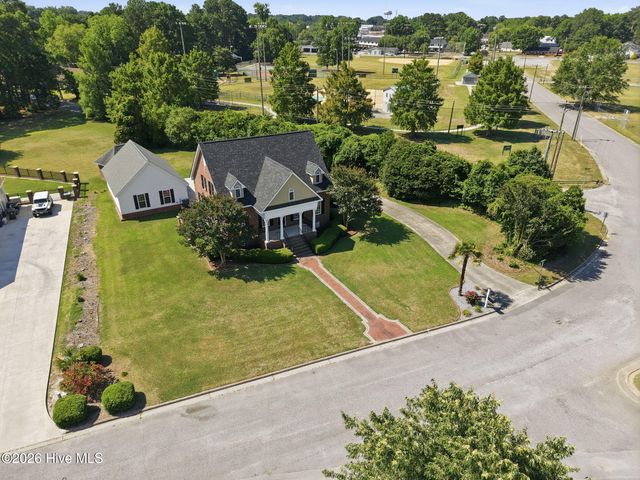 3295 Daniel Drive, Farmville, NC 27828