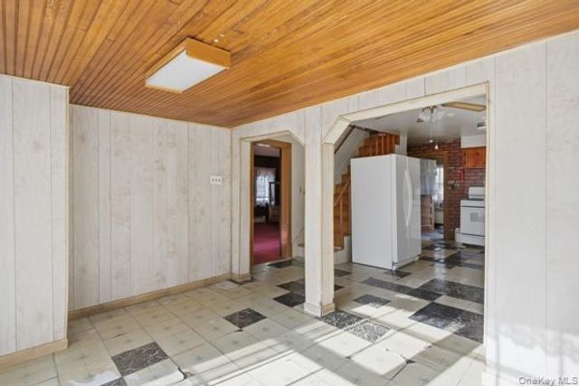 32 Heinsman Lane, Wallkill, NY 12589