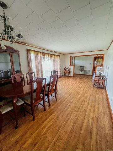 560 E State Street, Caraway, AR 72419