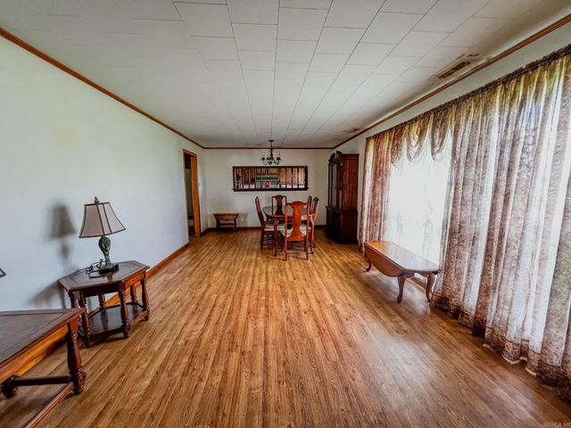 560 E State Street, Caraway, AR 72419