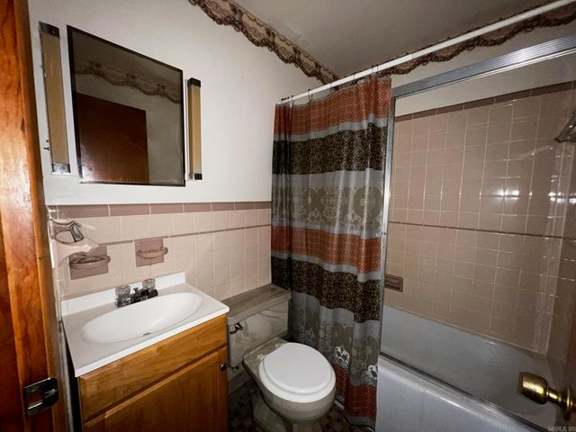 560 E State Street, Caraway, AR 72419