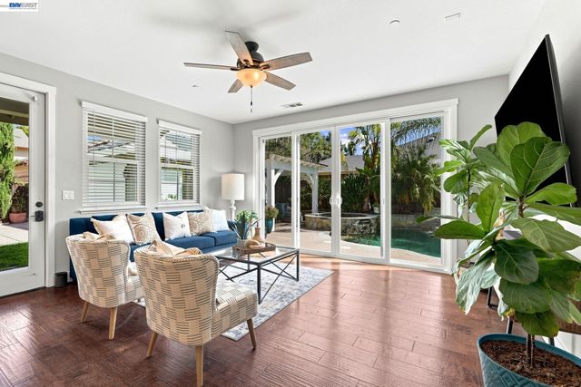 2491 Decker Ln, Livermore, CA 94550