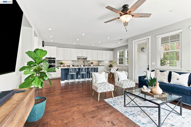 2491 Decker Ln, Livermore, CA 94550