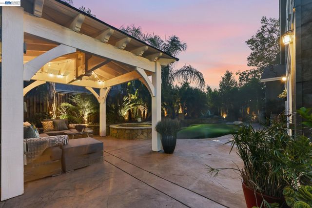 2491 Decker Ln, Livermore, CA 94550