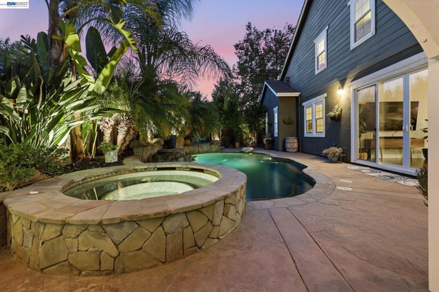 2491 Decker Ln, Livermore, CA 94550