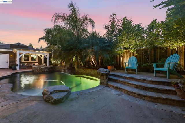 2491 Decker Ln, Livermore, CA 94550