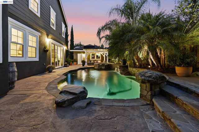 2491 Decker Ln, Livermore, CA 94550