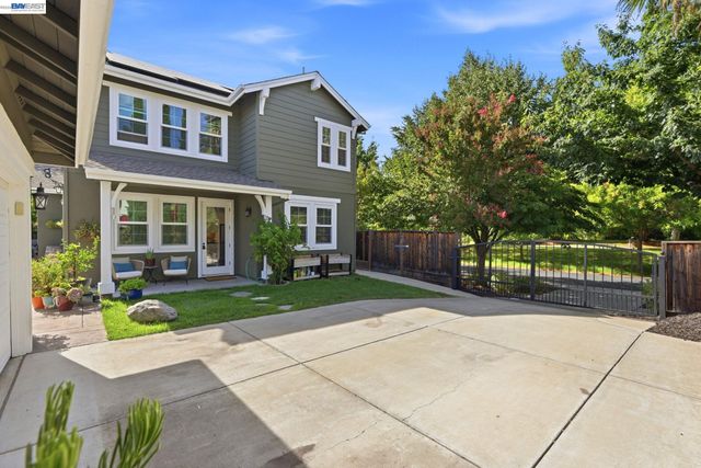 2491 Decker Ln, Livermore, CA 94550