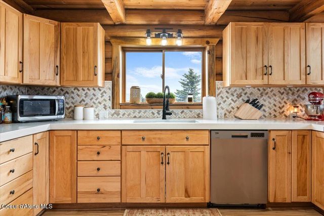 2128 E Shoshone Ave, Athol, ID 83801