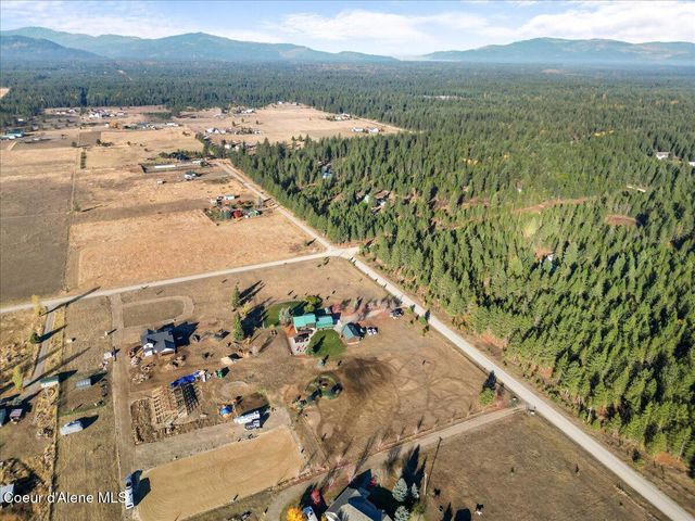 2128 E Shoshone Ave, Athol, ID 83801