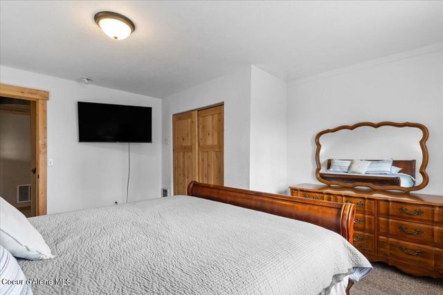 2128 E Shoshone Ave, Athol, ID 83801