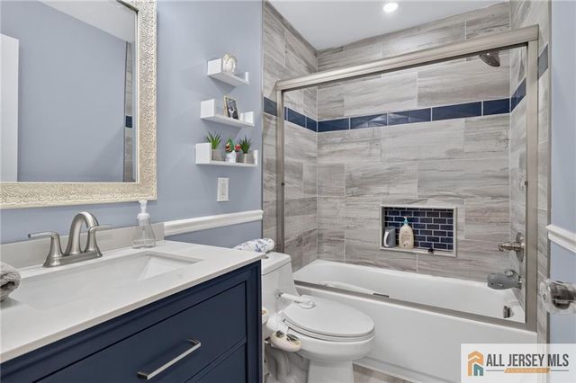 1914 Bayhead Drive 1914, Parlin, NJ 08859