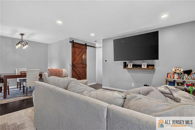 1914 Bayhead Drive 1914, Parlin, NJ 08859