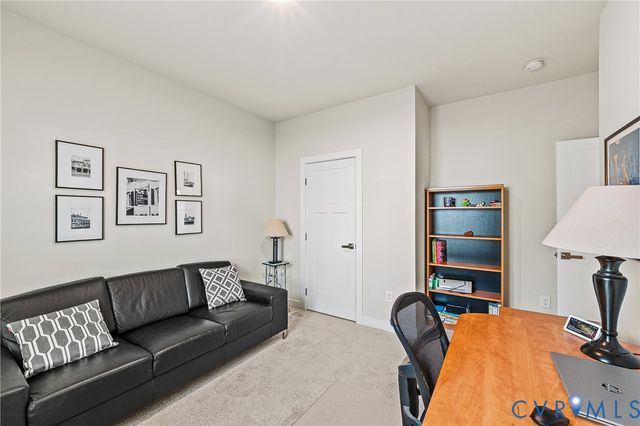 6231 Sheehan Xing, Moseley, VA 23120