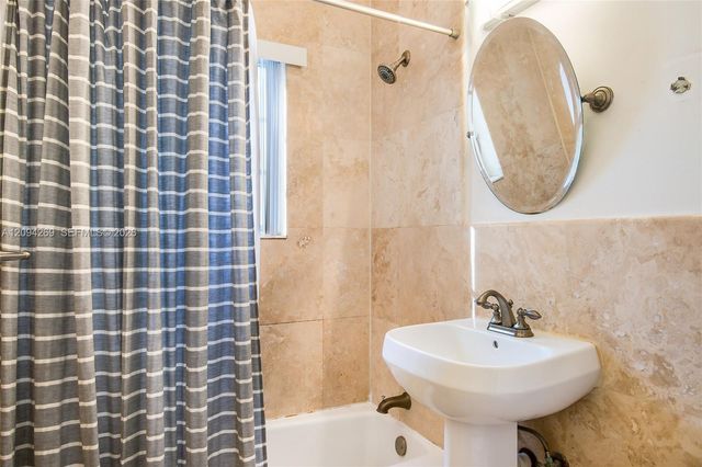 1920 Michigan Avenue 2, Miami Beach, FL 33139