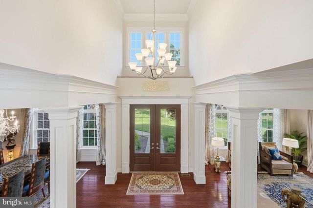 7306 BULL RUN POST OFFICE RD, Centreville, VA 20121