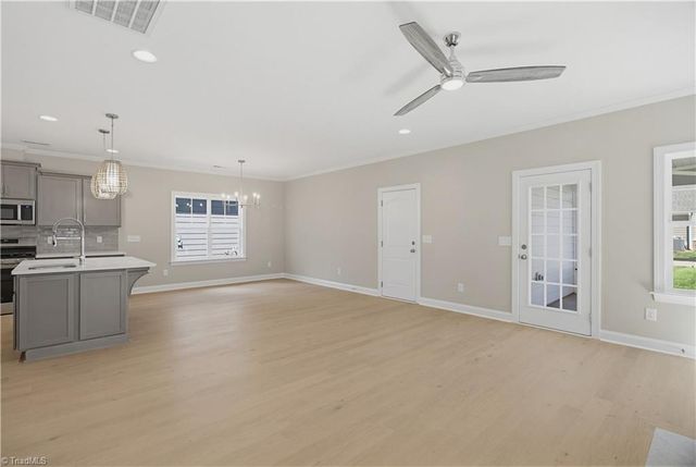 1639 Cross Village Avenue, Kernersville, NC 28284