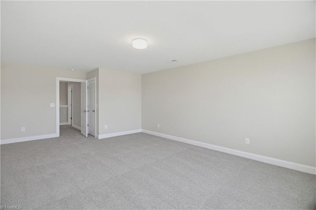 1639 Cross Village Avenue, Kernersville, NC 28284