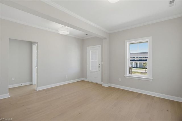 1639 Cross Village Avenue, Kernersville, NC 28284